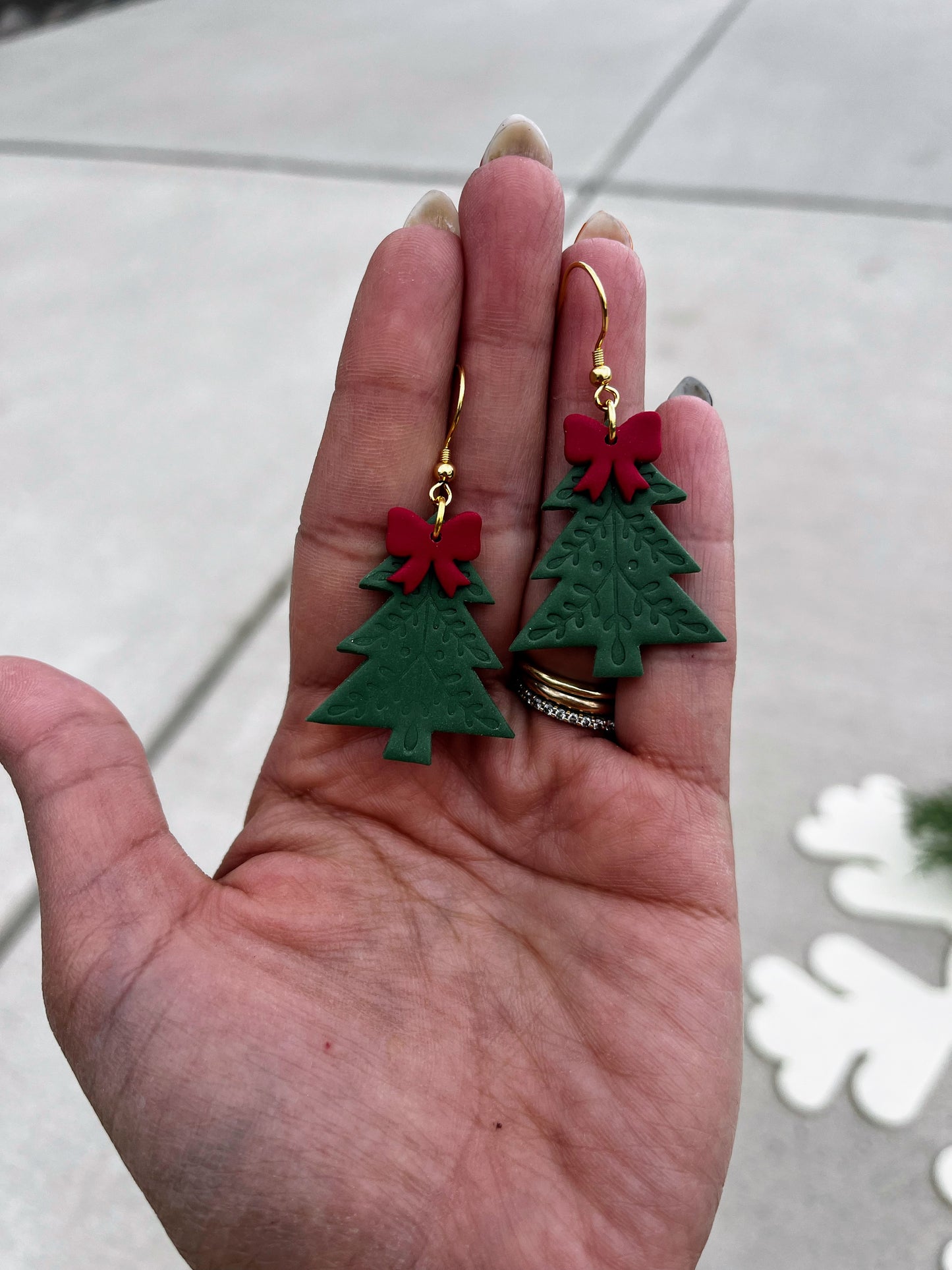 Christmas Tree Red and Green