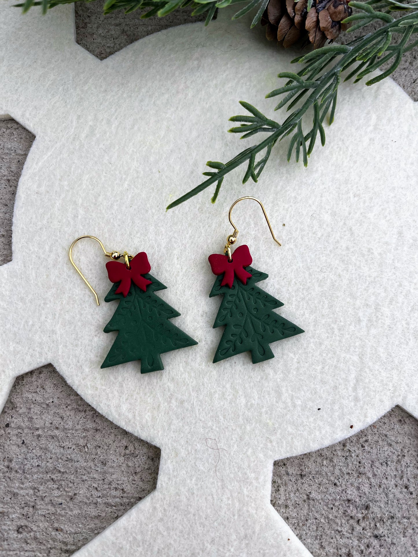 Christmas Tree Red and Green