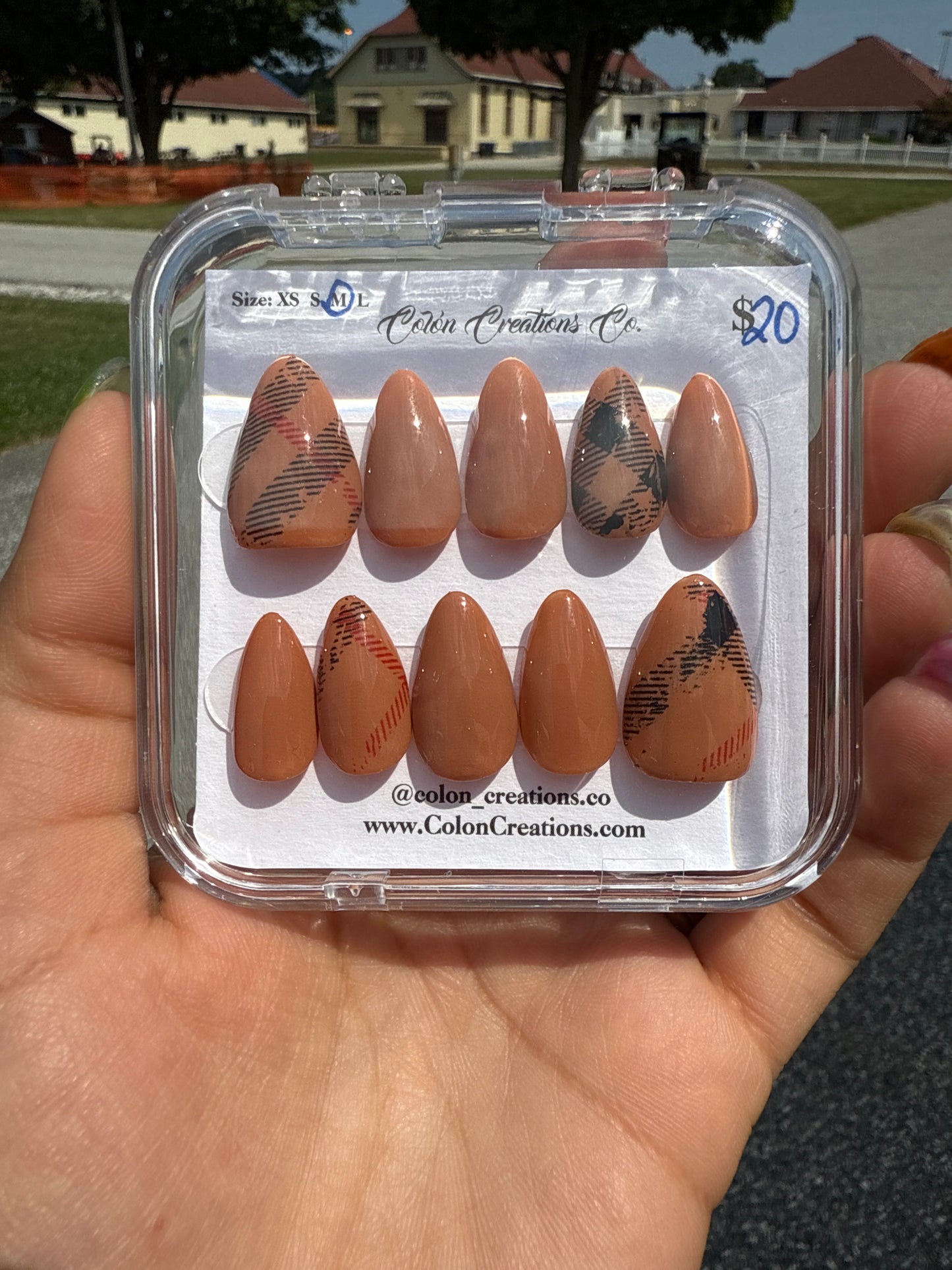 Size Medium, Short Almond, Tan Set