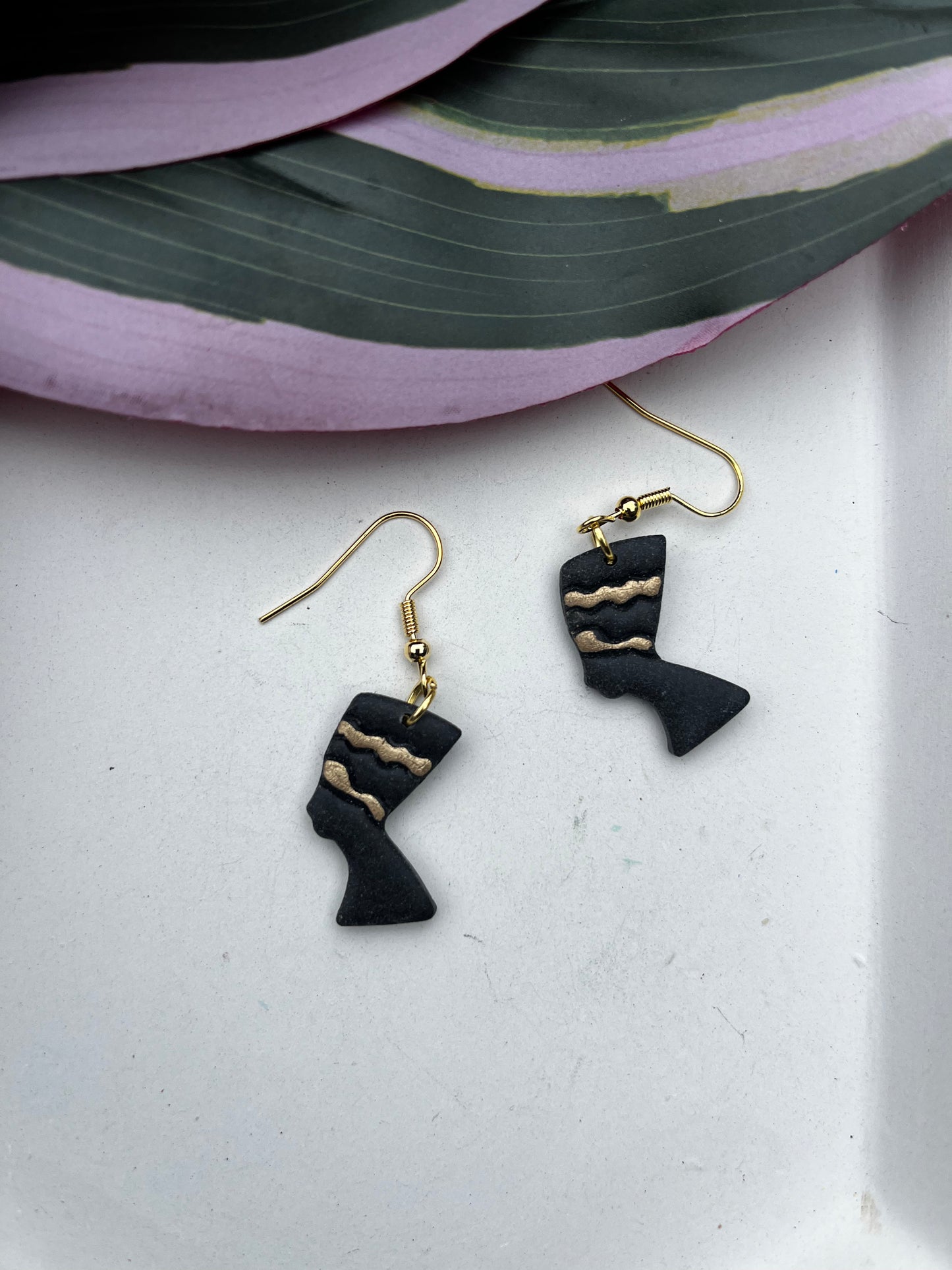 Queen Nefertiti Dangle