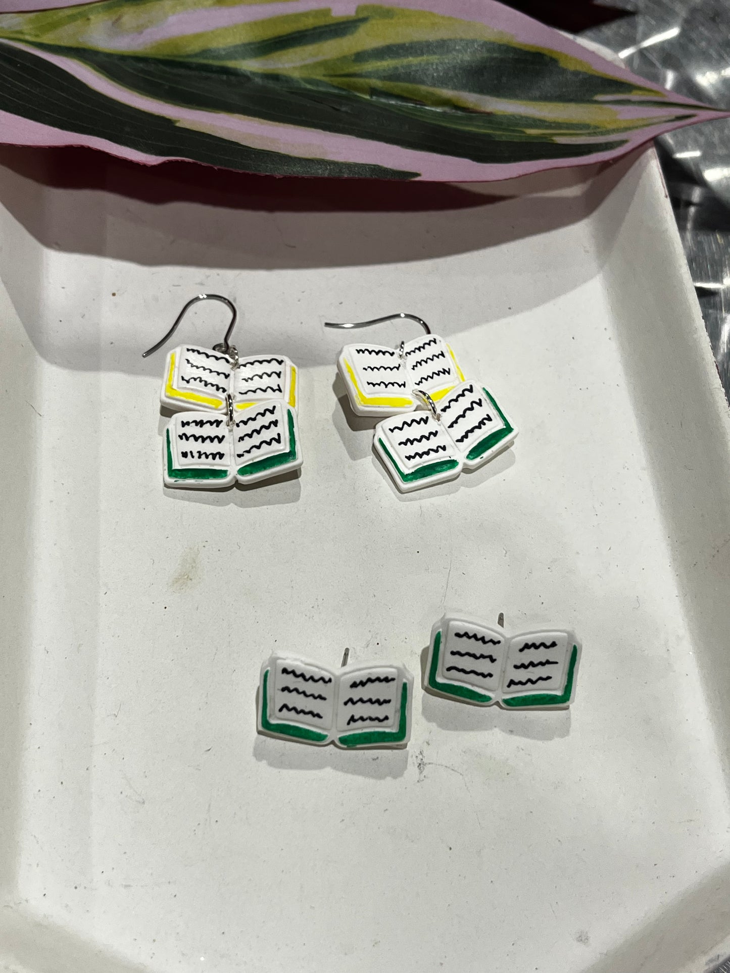 Book Dangles