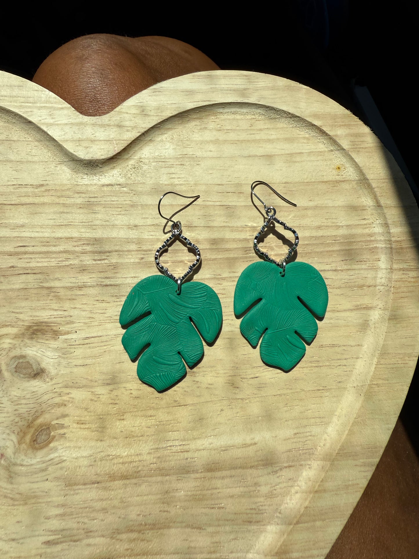 Monstera Leaf