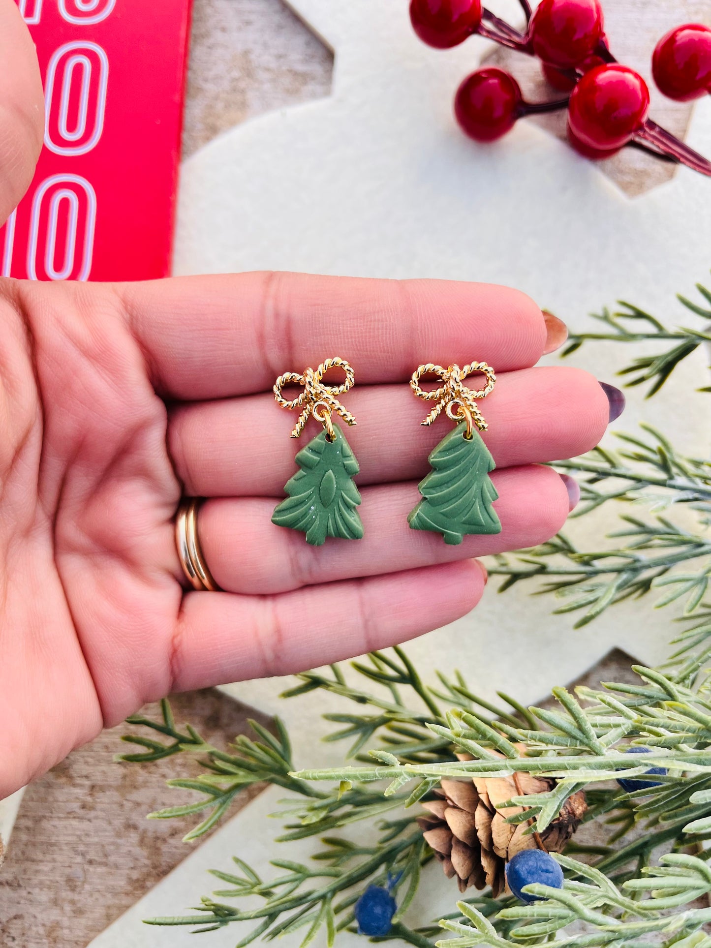 Small Trees on Gold Bow