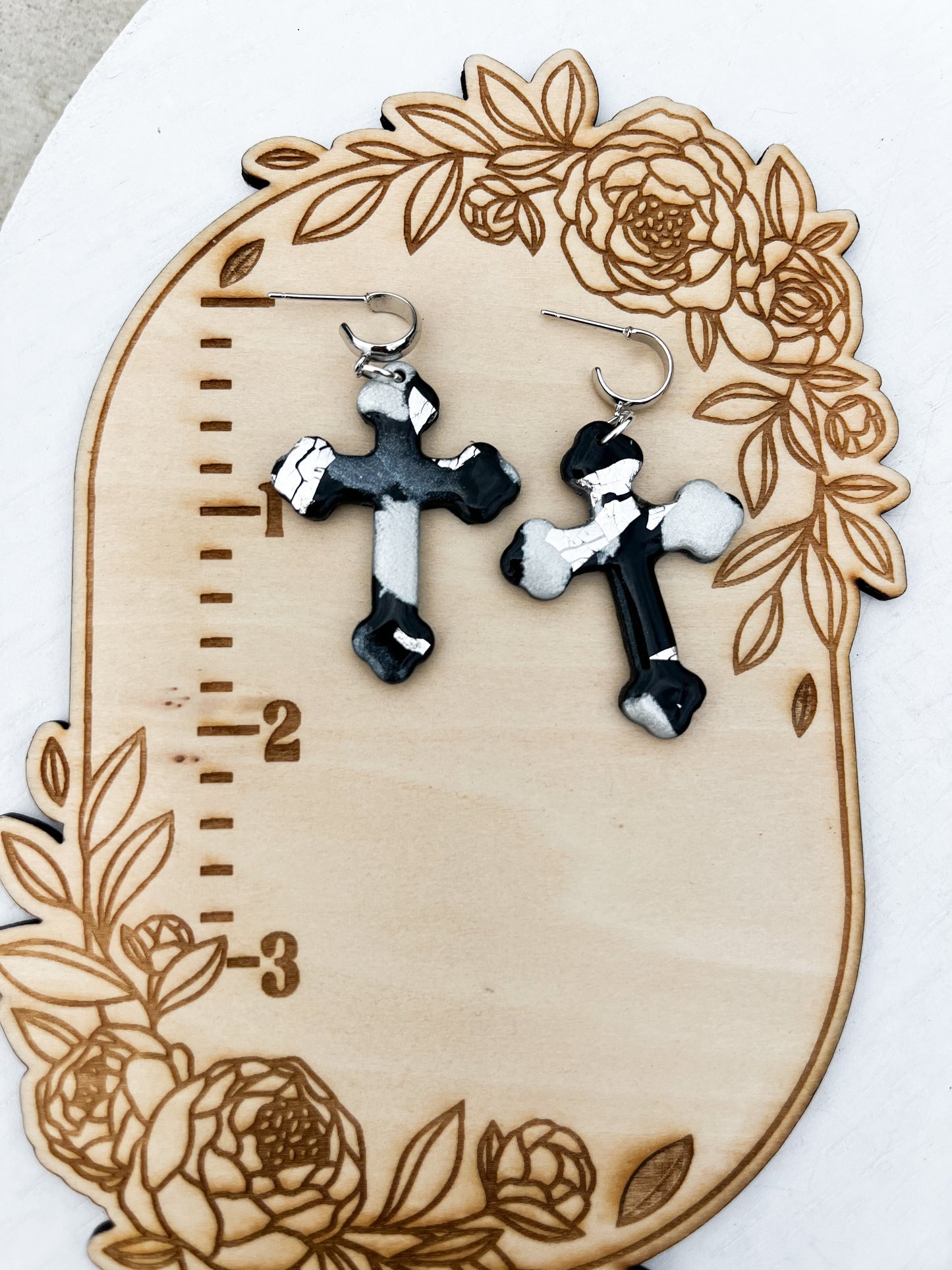 Black and Silver Cross