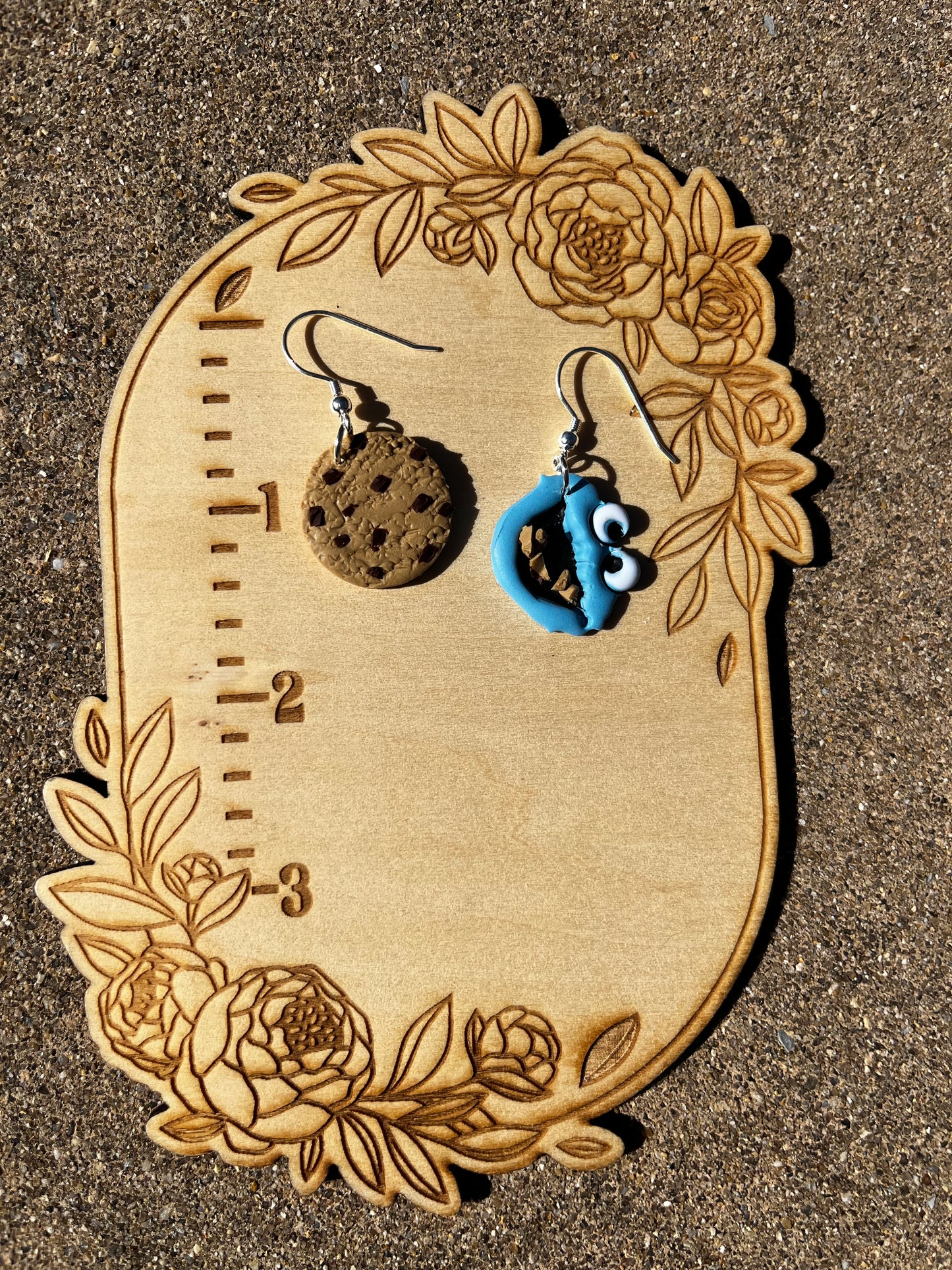 Cookie Monster and Cookie