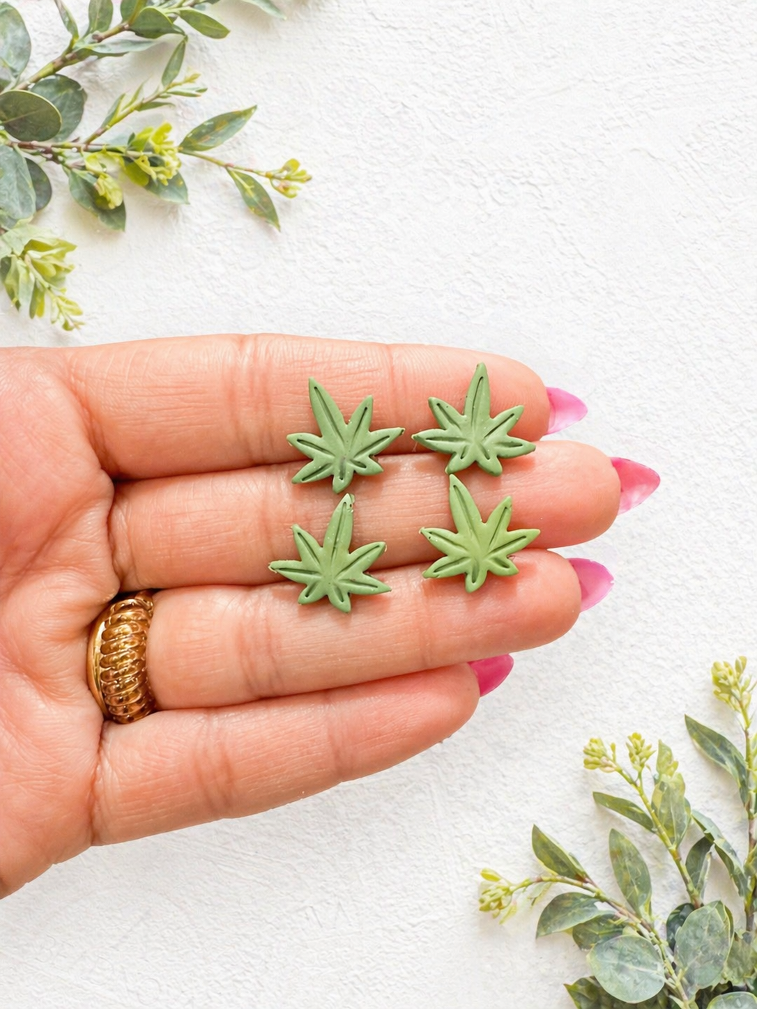 Cannabis Stud