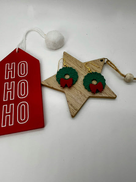 Green Wreath with Red Bow Dangles
